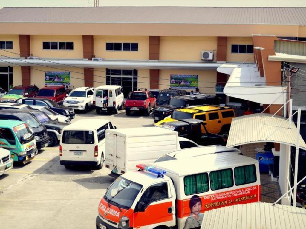 Big Daddy Hotel And Convention Center Butuan City Buitenkant foto