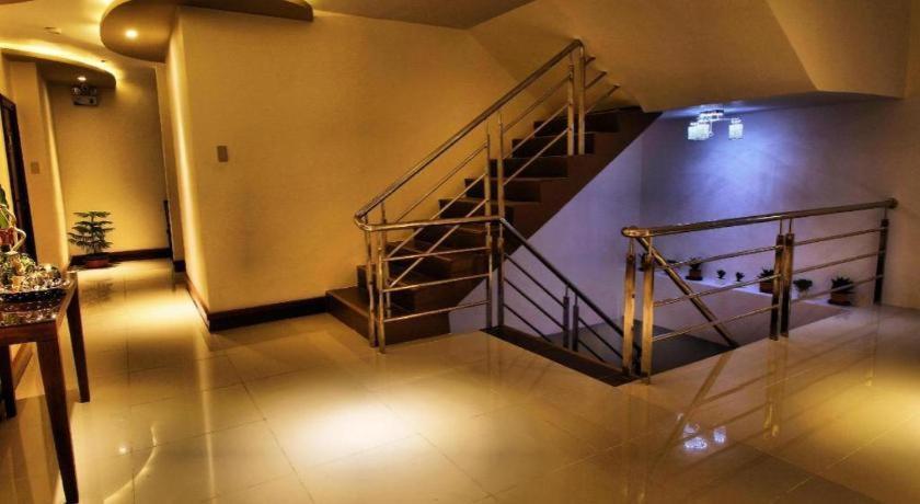Big Daddy Hotel And Convention Center Butuan City Buitenkant foto