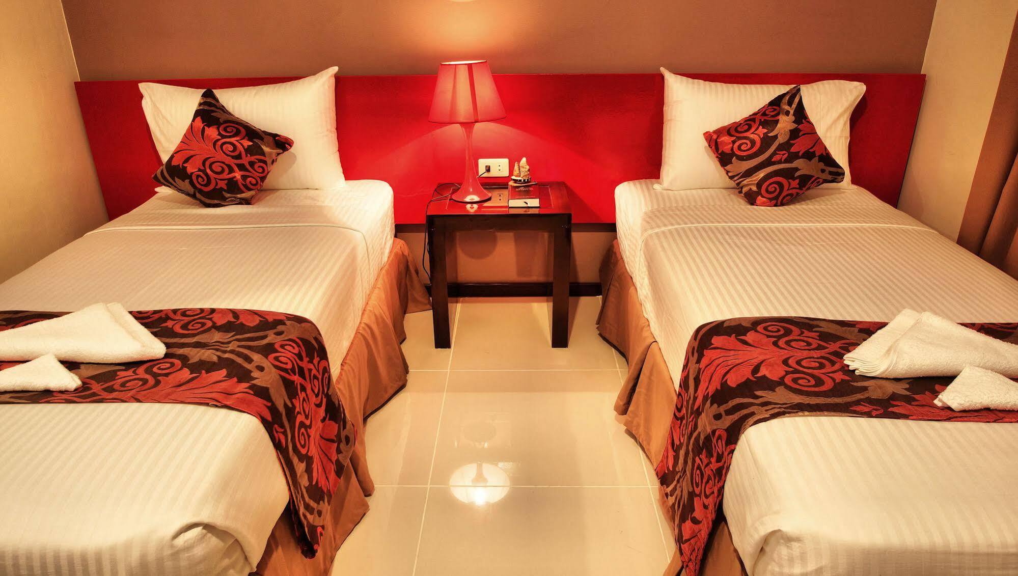 Big Daddy Hotel And Convention Center Butuan City Buitenkant foto