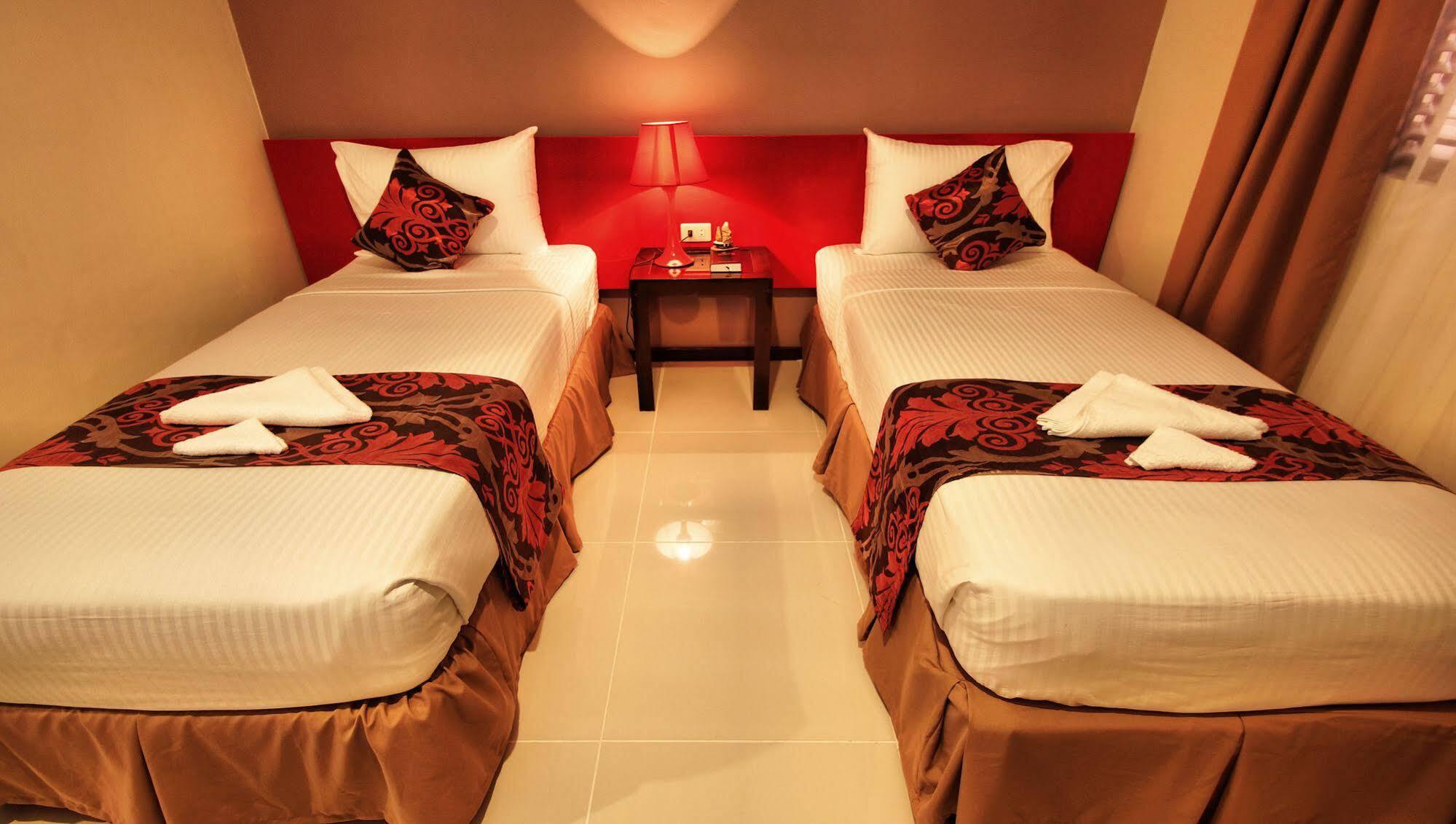 Big Daddy Hotel And Convention Center Butuan City Buitenkant foto